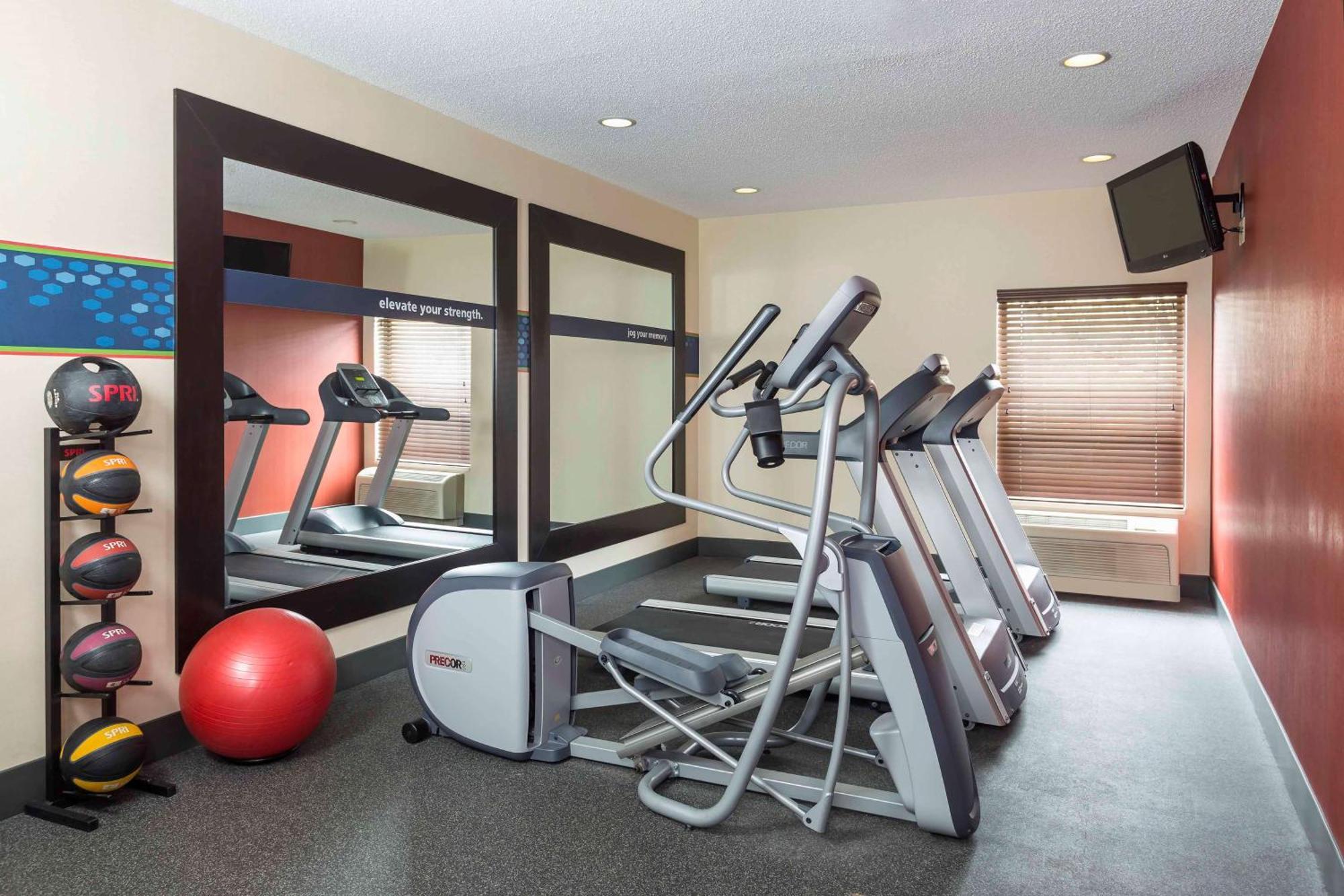 Hampton Inn Youngstown/Boardman Poland Buitenkant foto